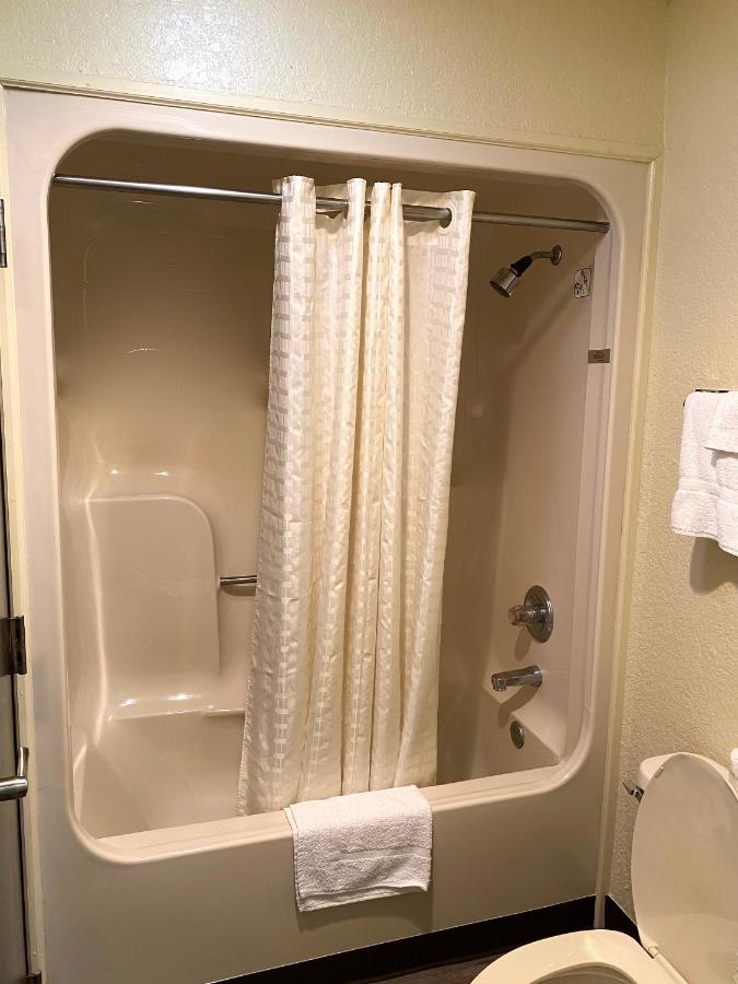 Travelers Inn Elizabeth City Buitenkant foto