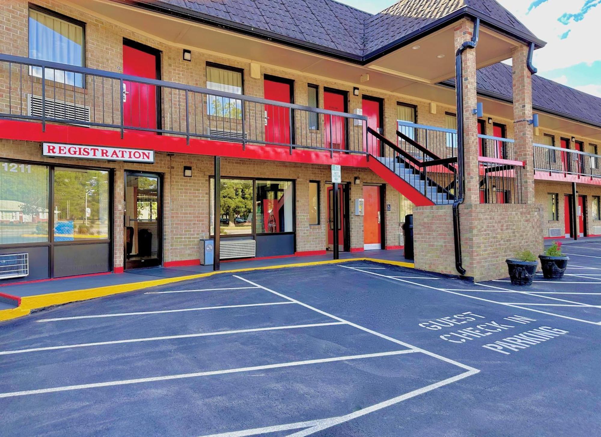 Travelers Inn Elizabeth City Buitenkant foto
