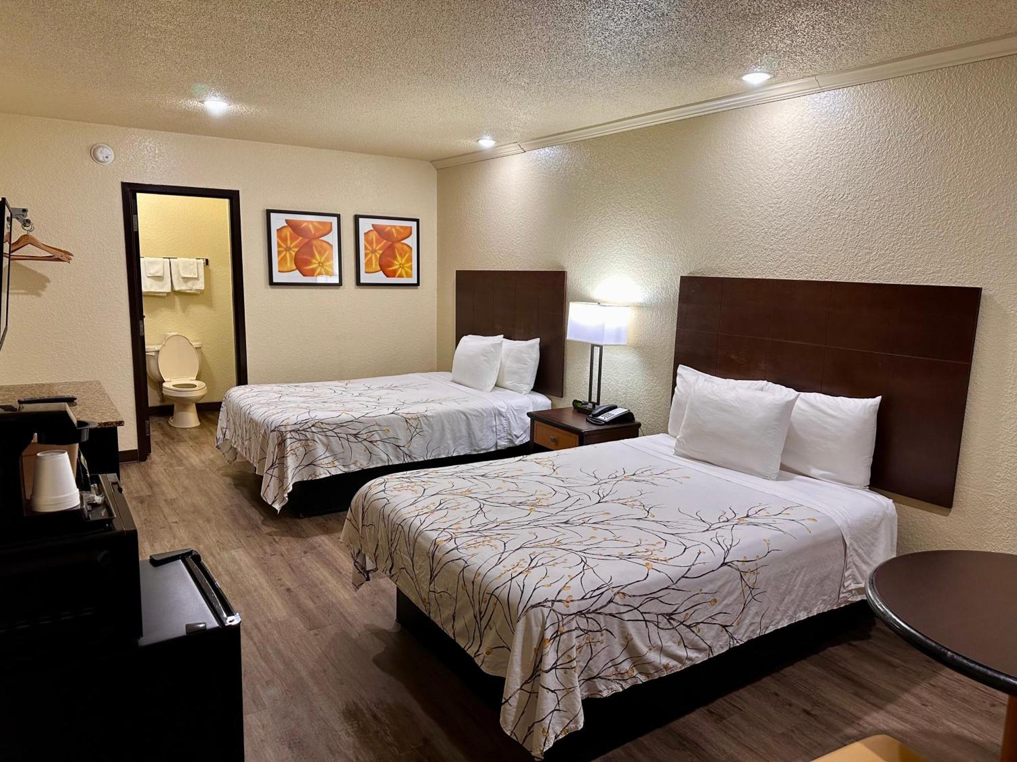 Travelers Inn Elizabeth City Buitenkant foto