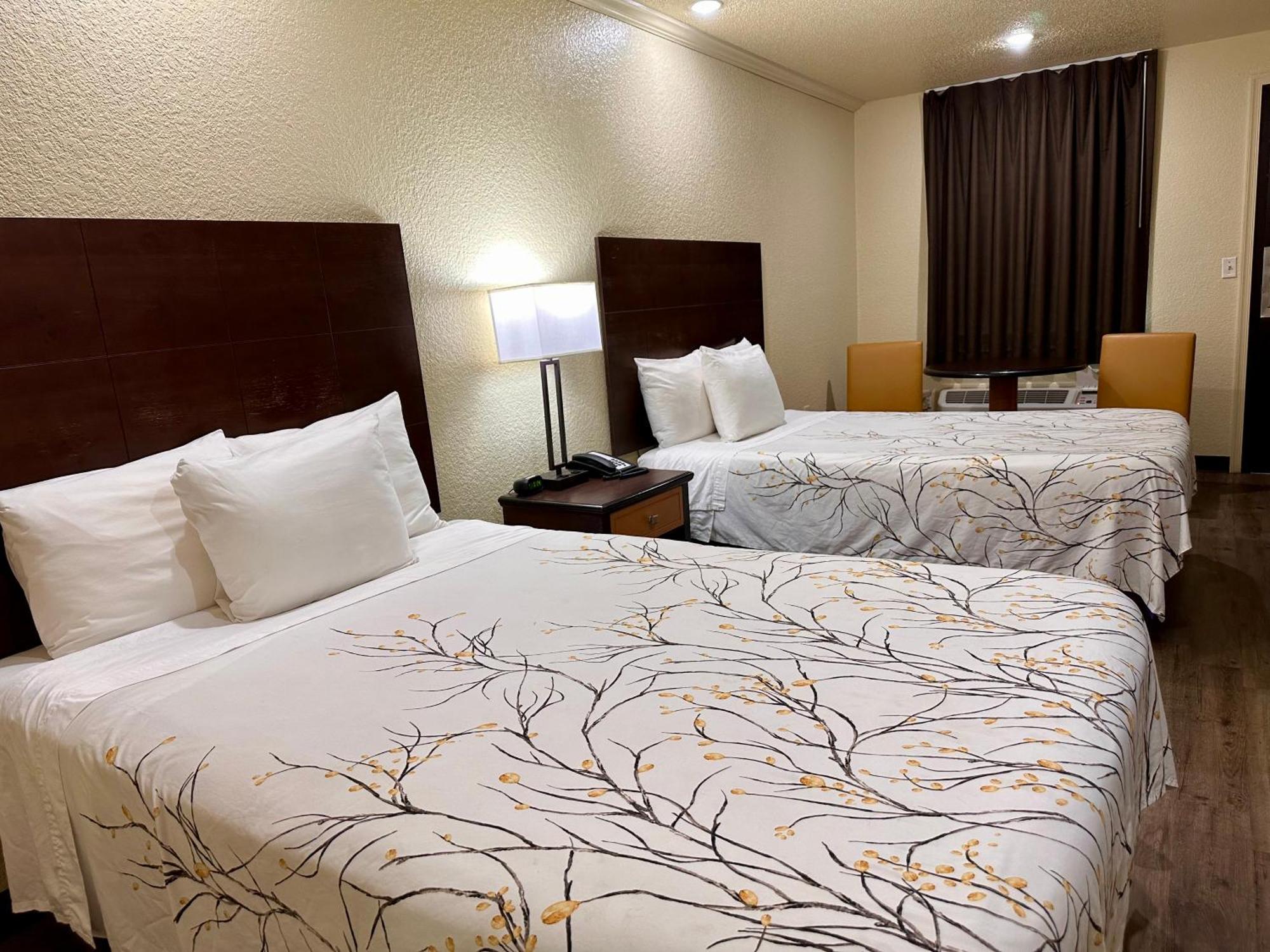 Travelers Inn Elizabeth City Buitenkant foto